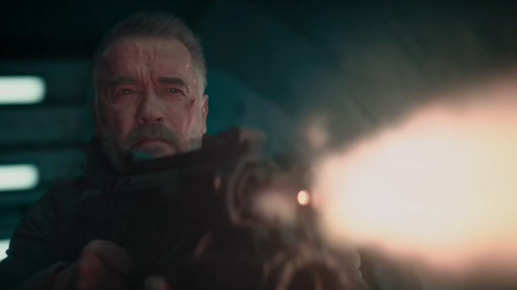 Terminator Dark Fate 2019 - Arnold Schwarzenegger T-800 firing gun